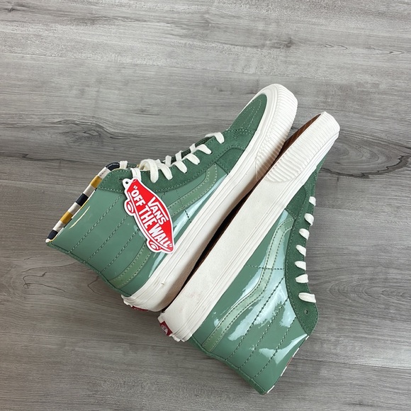 🔹VANS- (Karina Rozunko) MENS GREEN HIGH TOPS SHOES - Picture 8 of 11